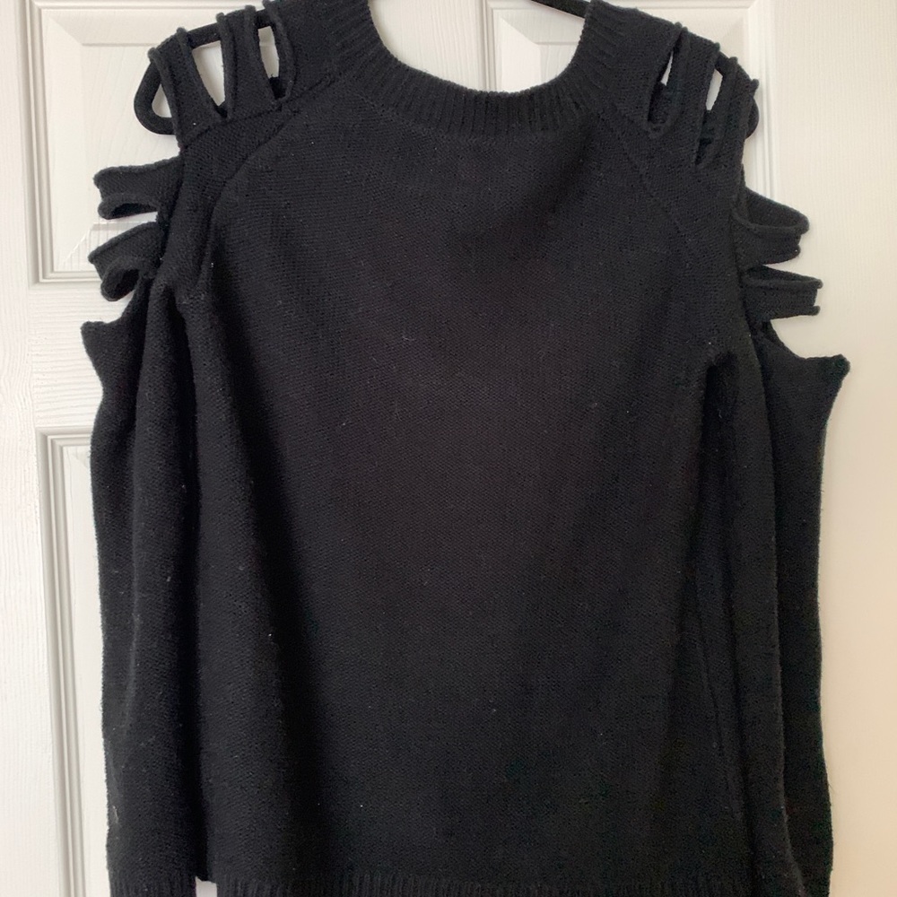 BLACK SWEATER - Picture 7 of 7